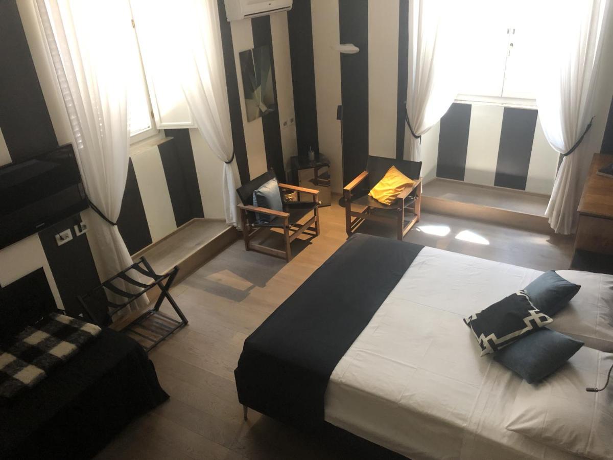 New! Bellissimo Palazzofranchi Pantheon Apartment Rom